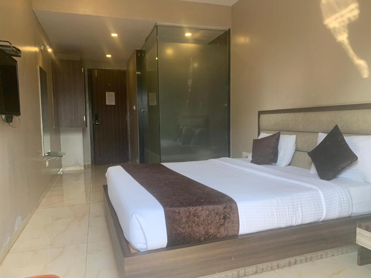 Hotel Merakee - Near Dahisar Mira Road Mumbai Zewnętrze zdjęcie