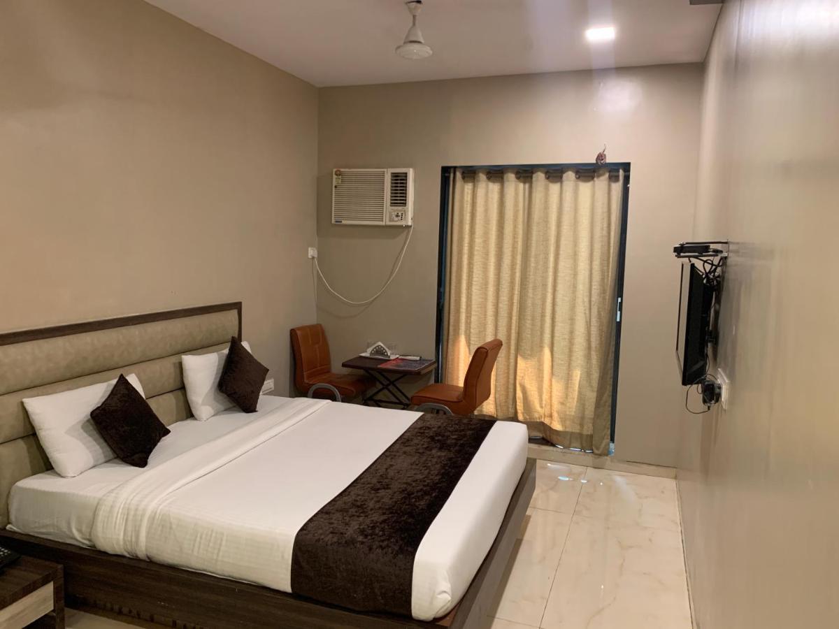 Hotel Merakee - Near Dahisar Mira Road Mumbai Zewnętrze zdjęcie